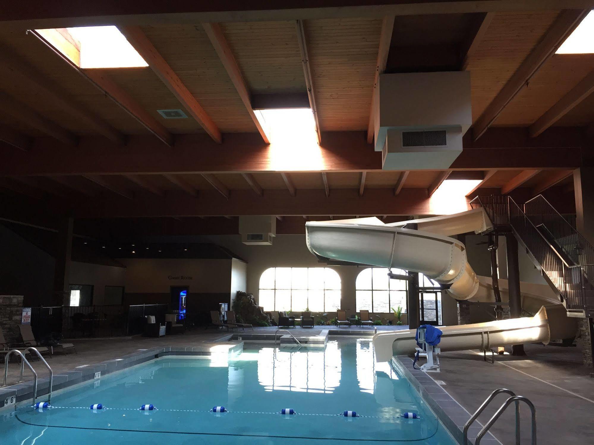 Cascades Mountain Resort, Ascend Hotel Collection Hendersonville Exterior foto